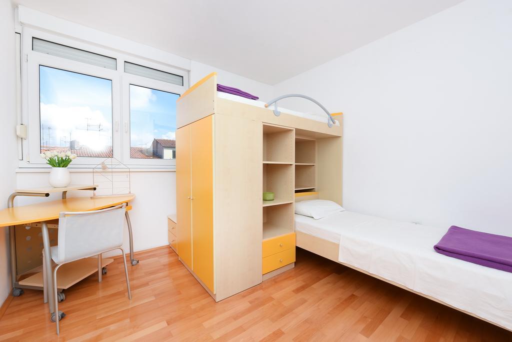 Apartment Jelena *